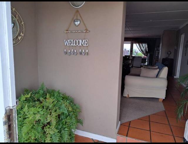 3 BEDROOM HOUSE FOR SALE IN DENNE-OORD